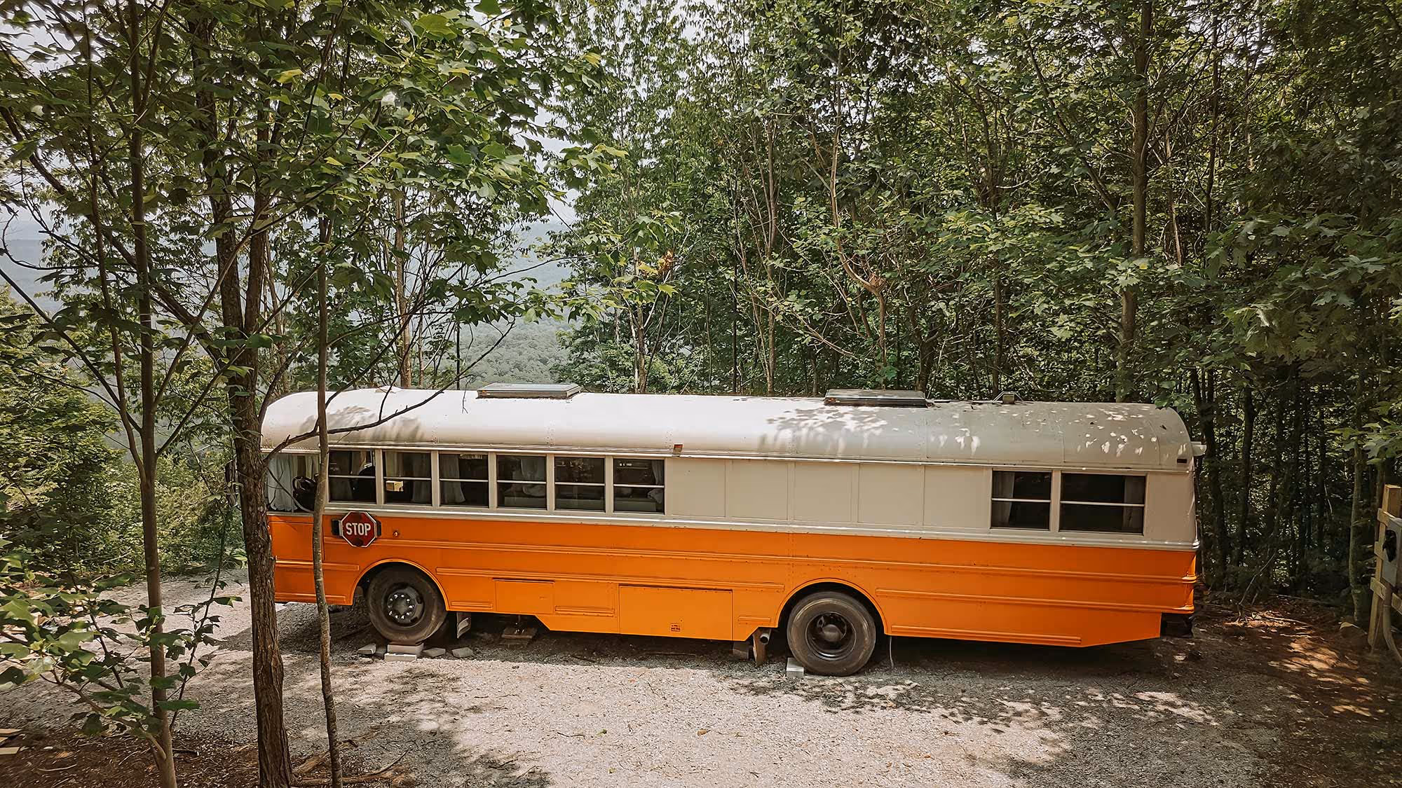 684b266ab8f69d35983d857e skoolie snuggle bus tennessee glamping 06 1
