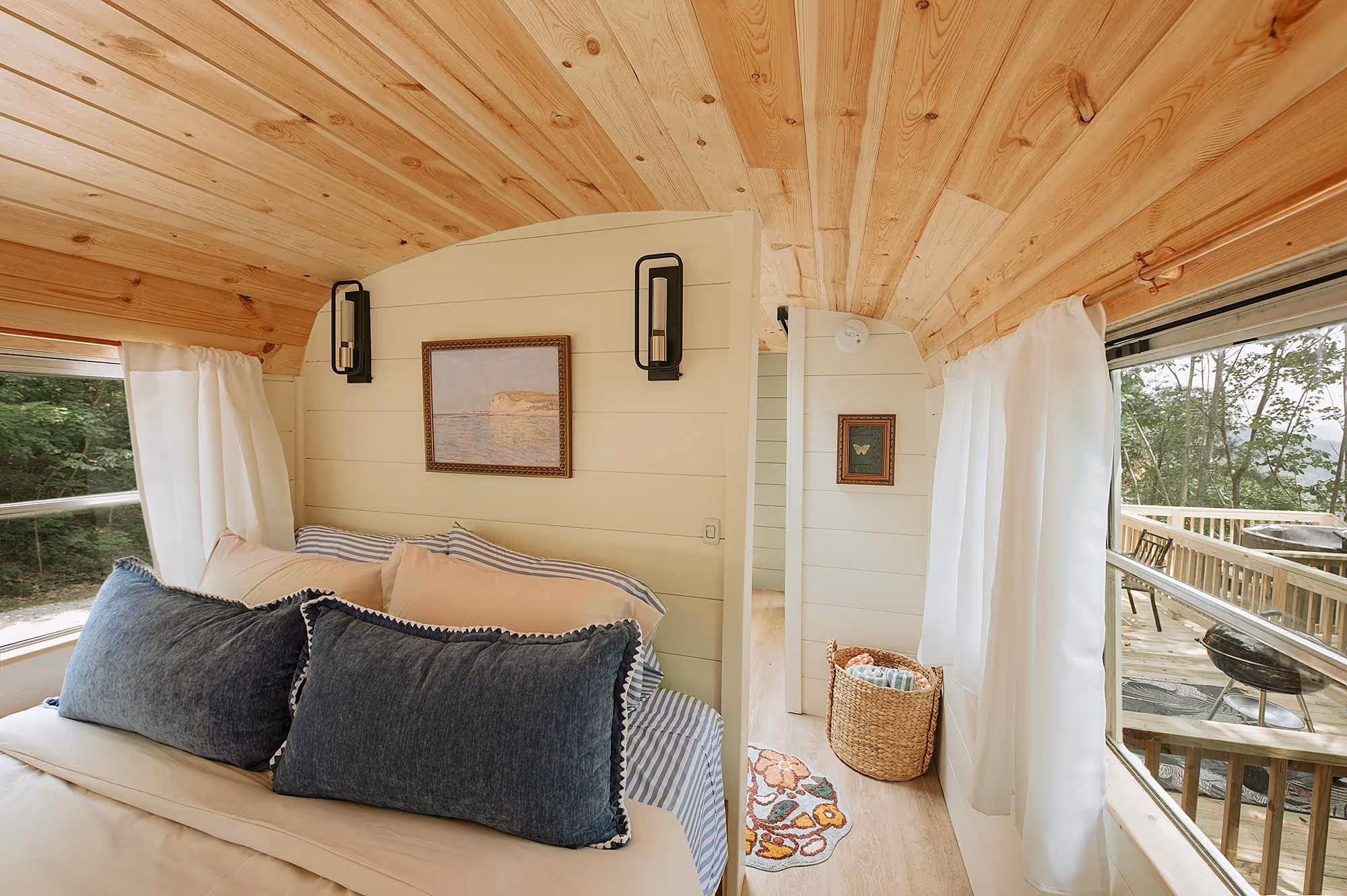 684b266bb8f69d35983d865b skoolie snuggle bus tennessee glamping 28